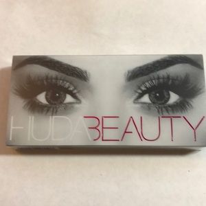 HUDA BEAUTY Makeup - Samantha #7 False eyelashes HUDA BEAUTY Makeup - Samantha #7 False eyelashes